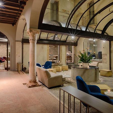 Nh Collection Palazzo Verona Exteriör bild The lobby of the hotel