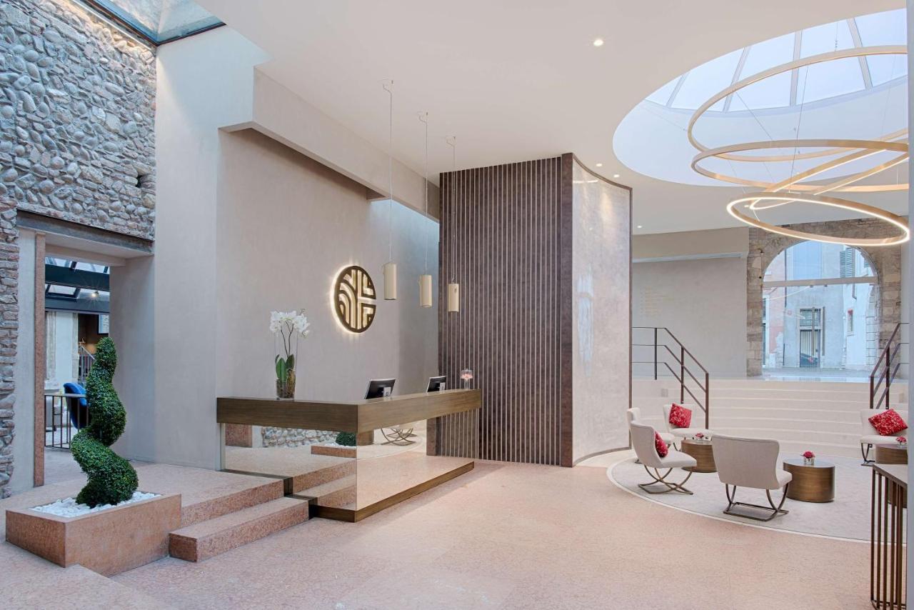 Nh Collection Palazzo Verona Exteriör bild The lobby of the hotel