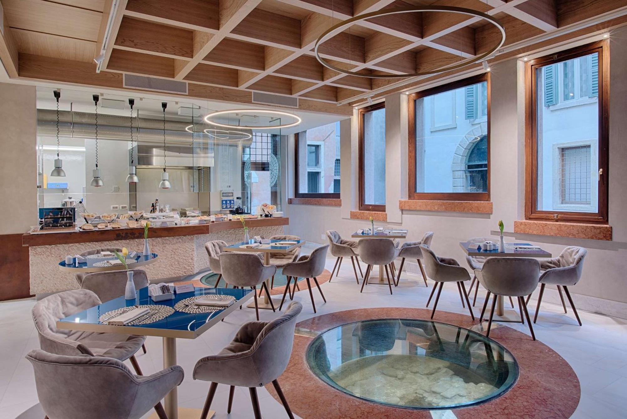 Nh Collection Palazzo Verona Exteriör bild Restaurant