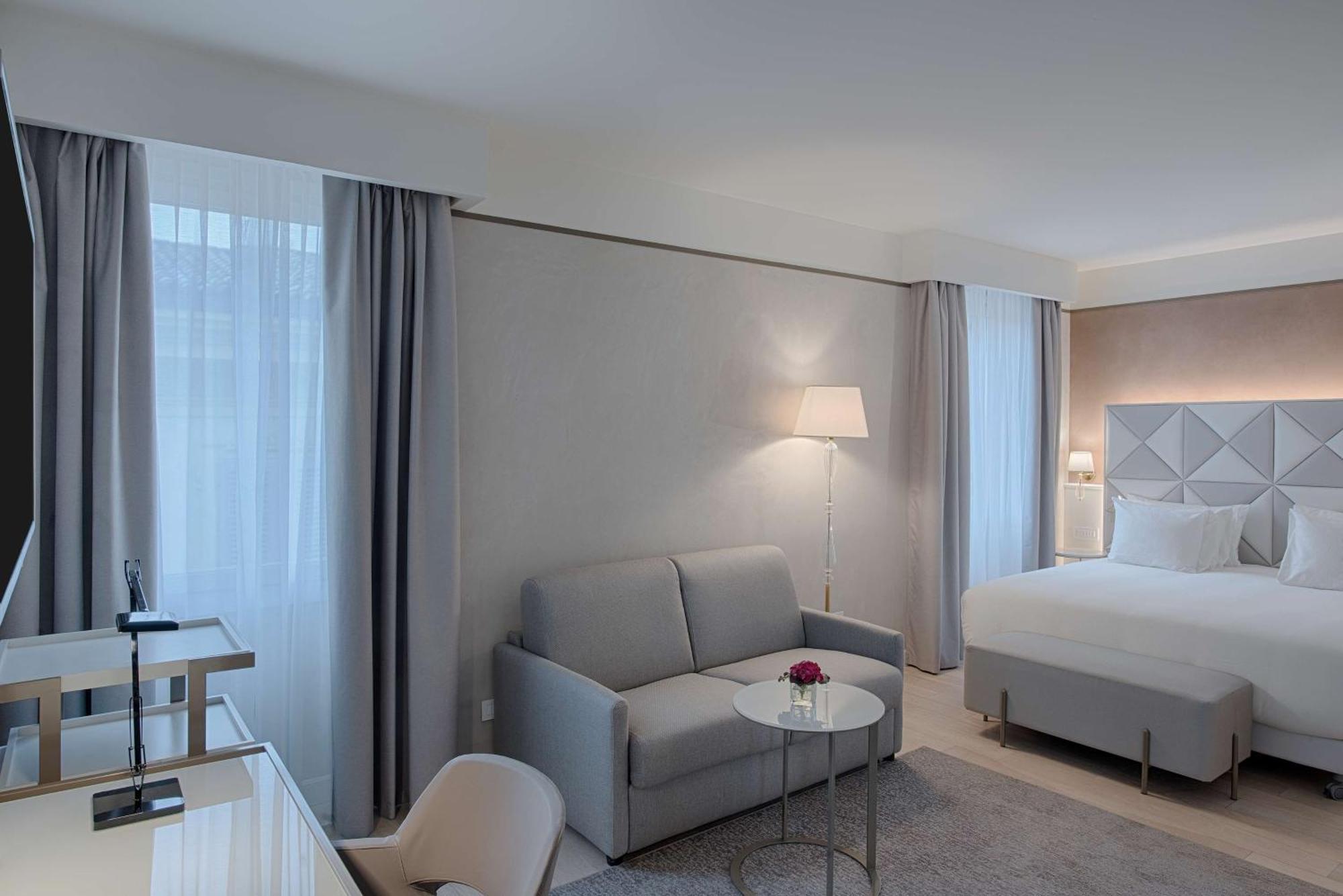 Nh Collection Palazzo Verona Exteriör bild A room at the hotel