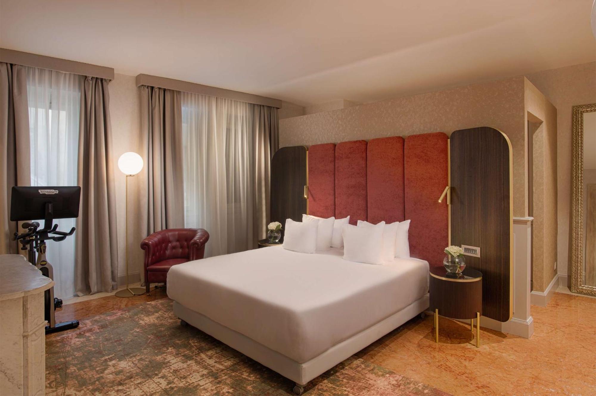 Nh Collection Palazzo Verona Exteriör bild Deluxe room