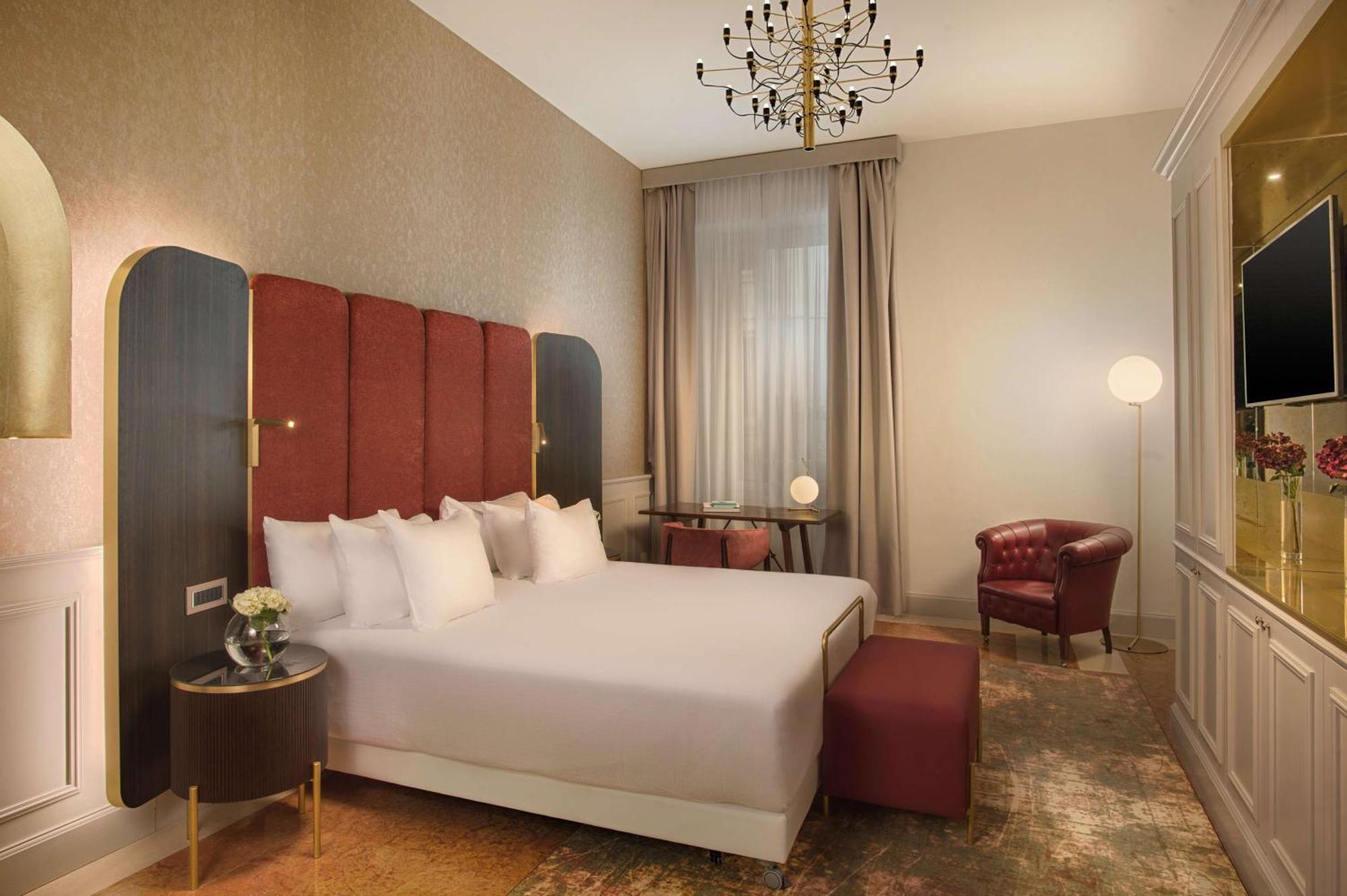 Nh Collection Palazzo Verona Exteriör bild Deluxe room